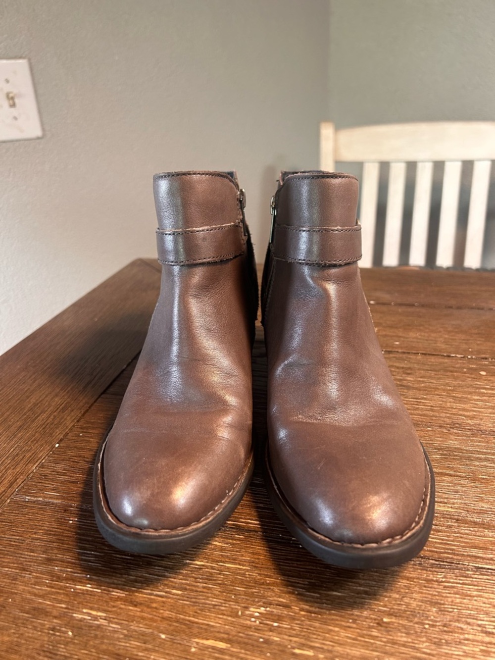 Born Binghamton leather ankle boots size 8 - Picture 6 of 11